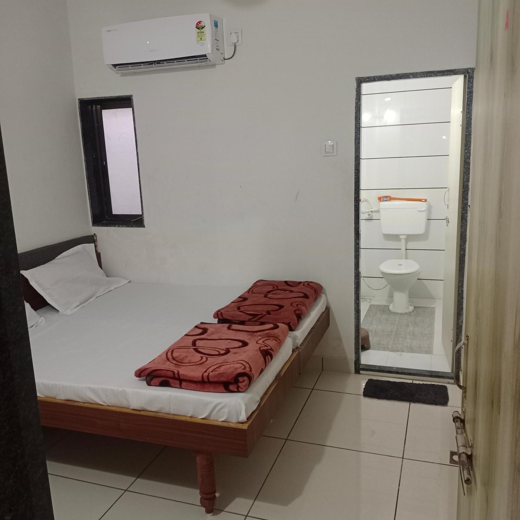 Kesav Homstay Dwārka Extérieur photo